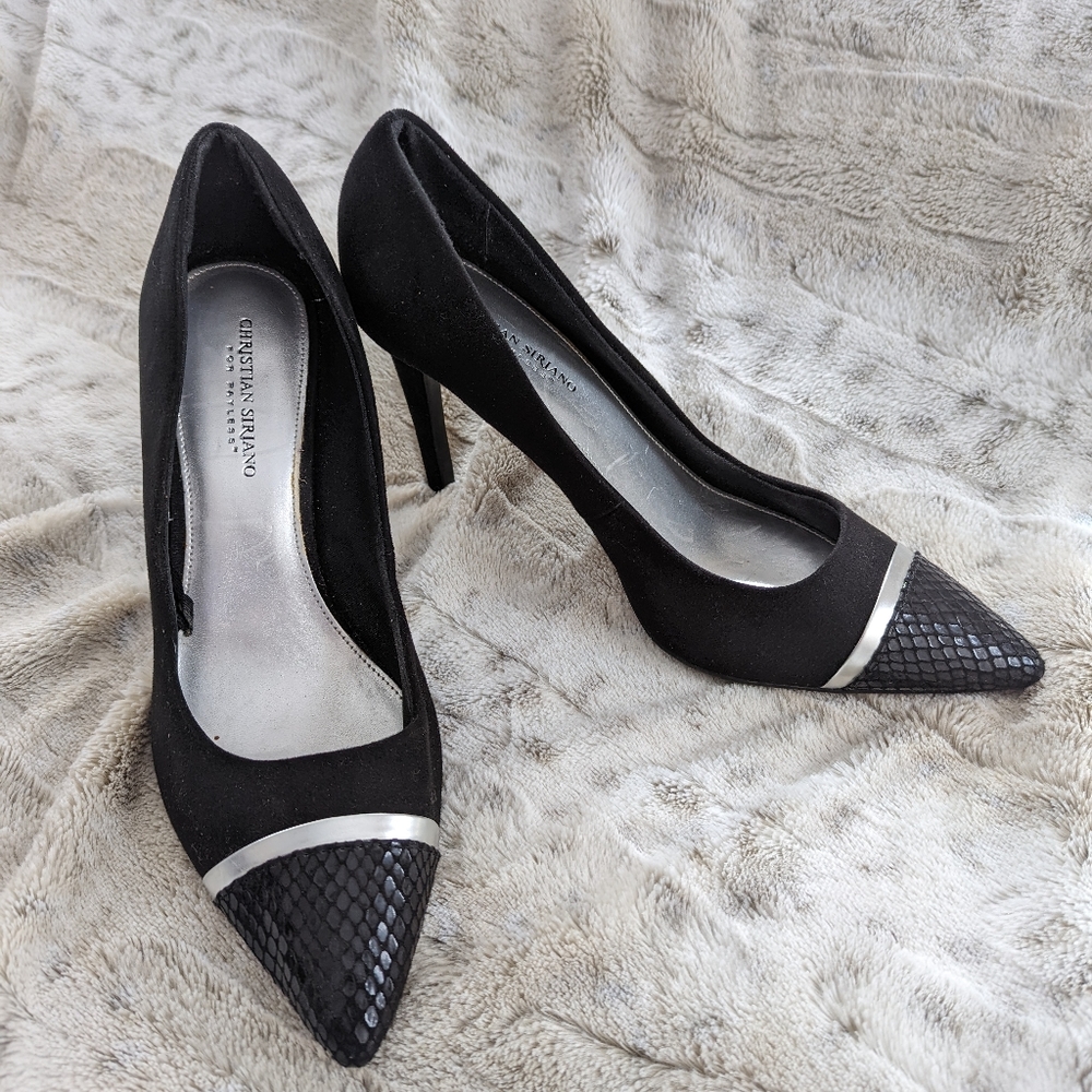 Chic! Black heels